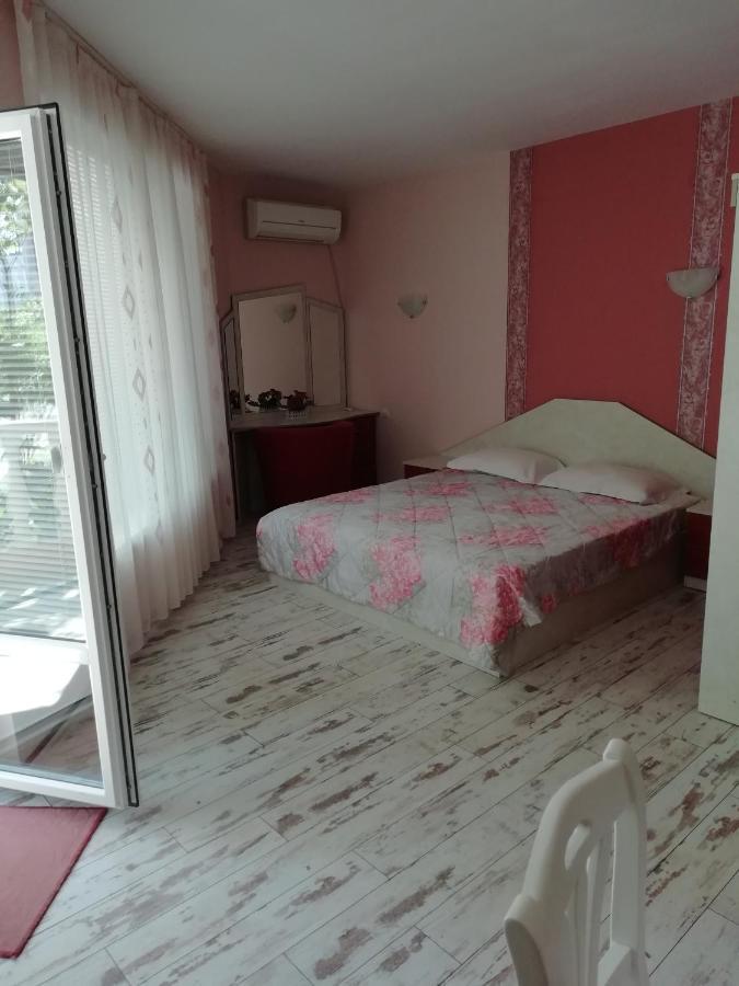 Art Guest House Orchidea Pomorie Exterior foto